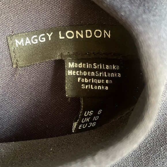 Maggie London Navy Midi Dress with neck tie Size 6 - Picture 2 of 3